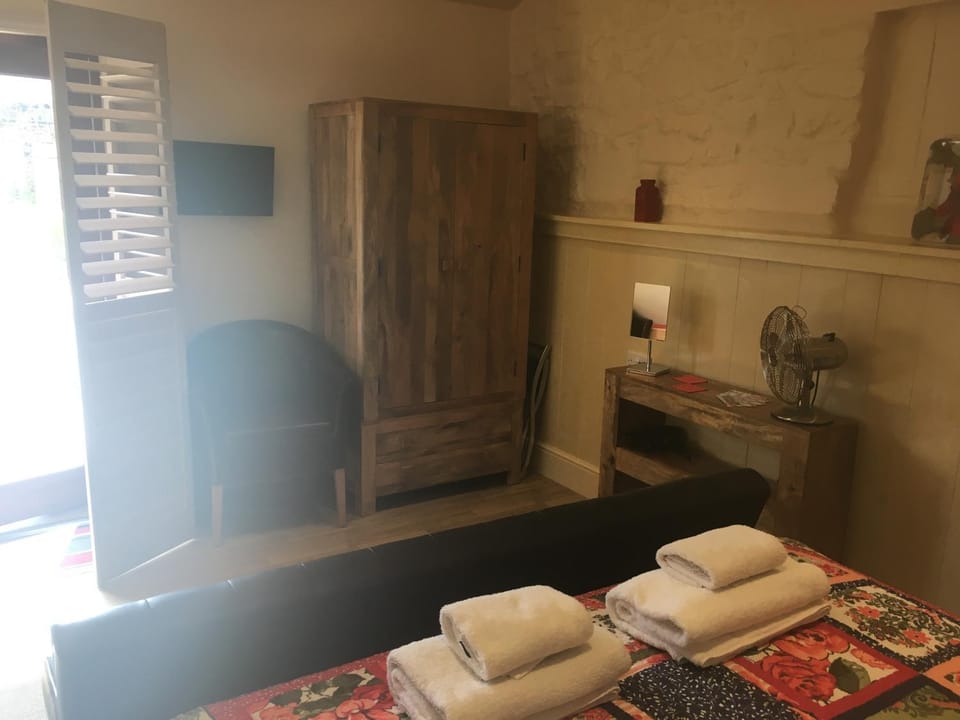 Widbrook Barns Bed and Breakfast in Trowbridge