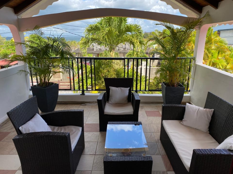 View (from property/room), Balcony/Terrace, Sea view