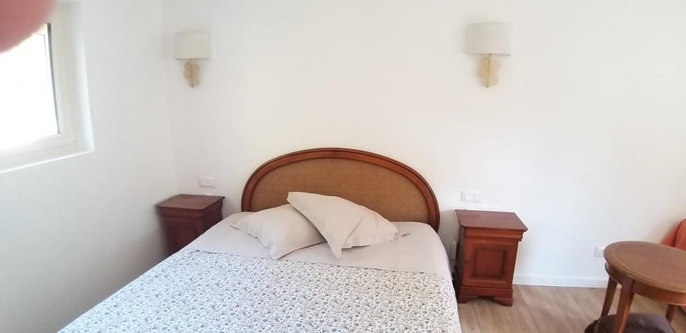 Valérie GOUFFÉ Chambres d'hotes Bed and Breakfast in Pays de la Loire