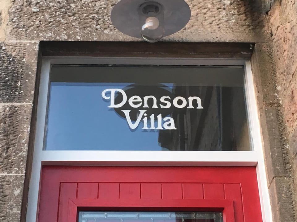 Facade/entrance, Property logo or sign, Decorative detail