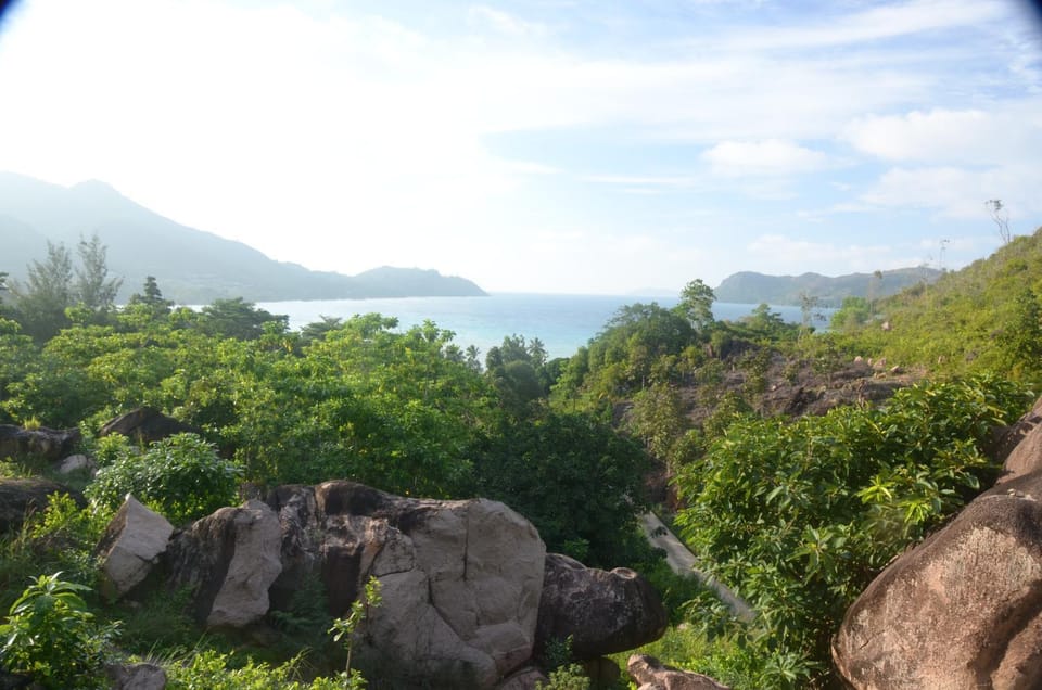 Balcony/Terrace, Landmark view, Mountain view, Sea view