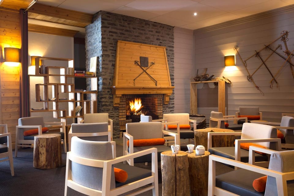 Lounge or bar