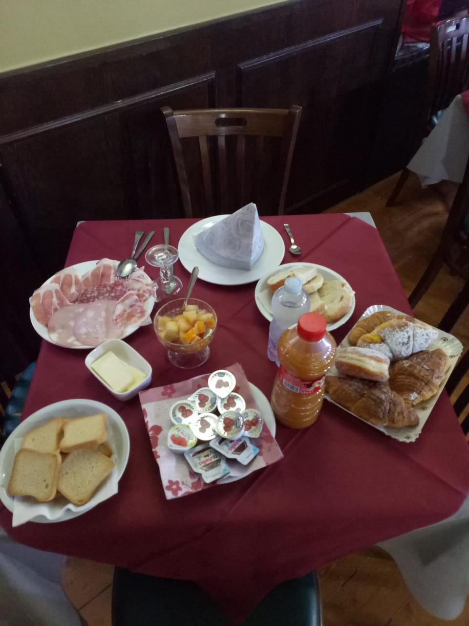 London Cafè Bed and Breakfast in Emilia-Romagna