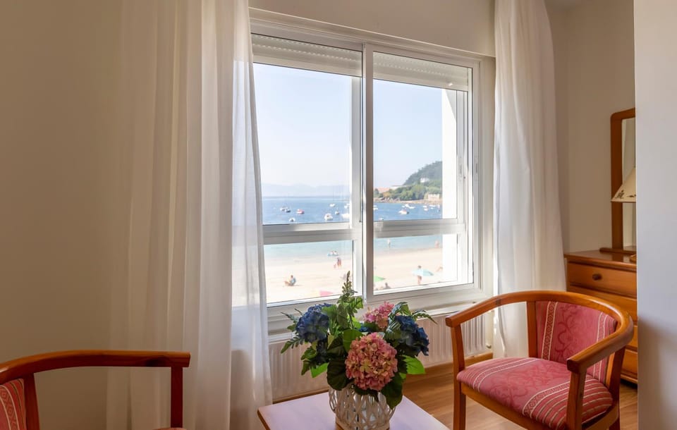 Natural landscape, Living room, Sea view