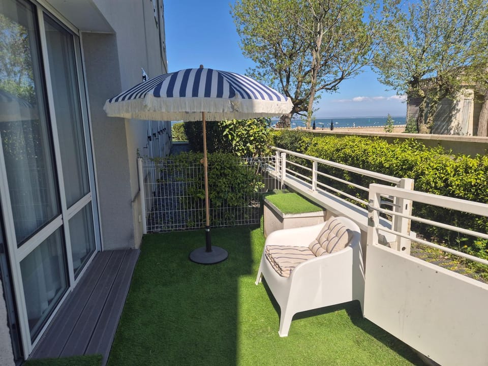 Patio, Balcony/Terrace