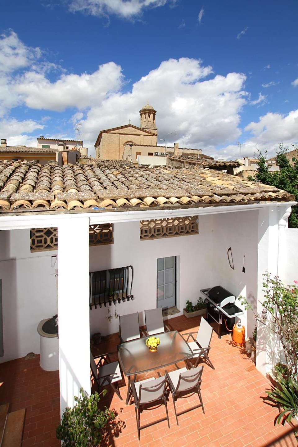 Patio, BBQ facilities, Balcony/Terrace