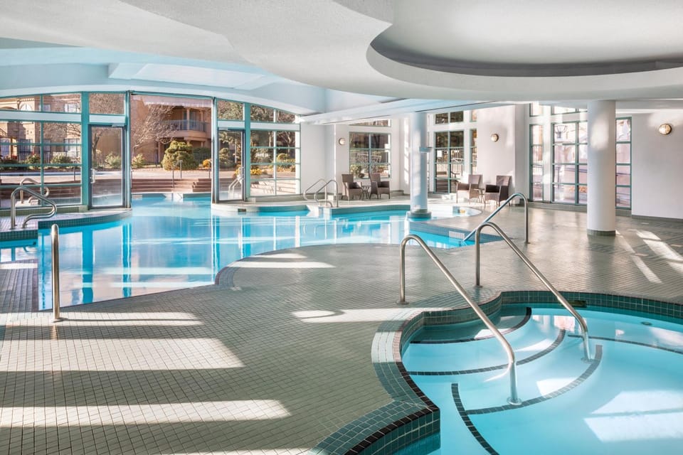 Pool view, Swimming pool