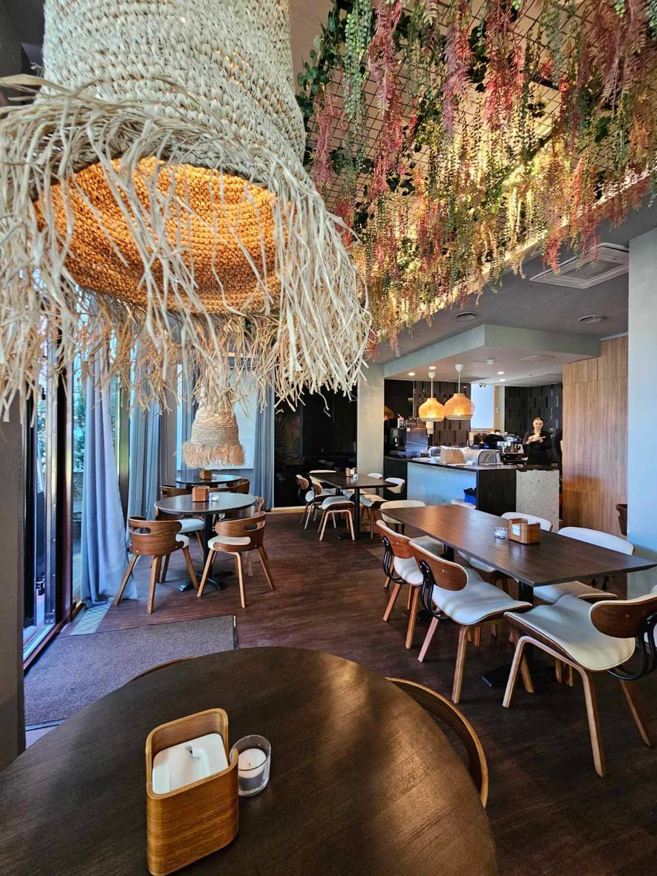 Restaurant/places to eat, Food and drinks, Food