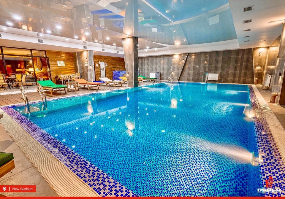 Hot Tub, Massage, Sauna, Spa and wellness centre/facilities, Fitness centre/facilities, Decorative detail, Swimming pool, Swimming pool