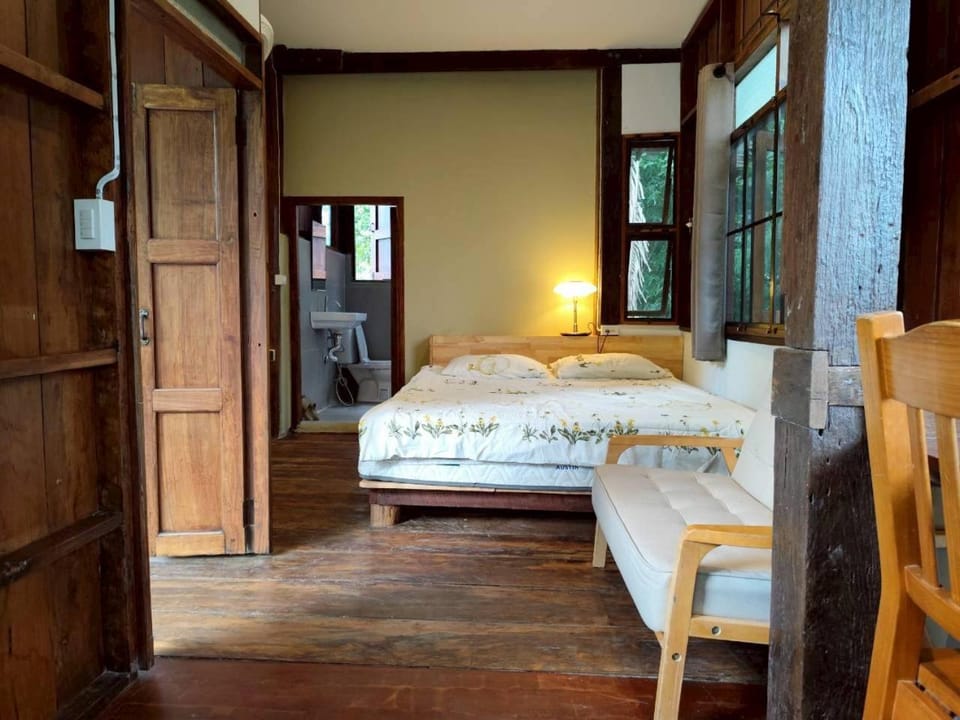 Ashi Guesthouse Chiangdao Bed and Breakfast in Thailand