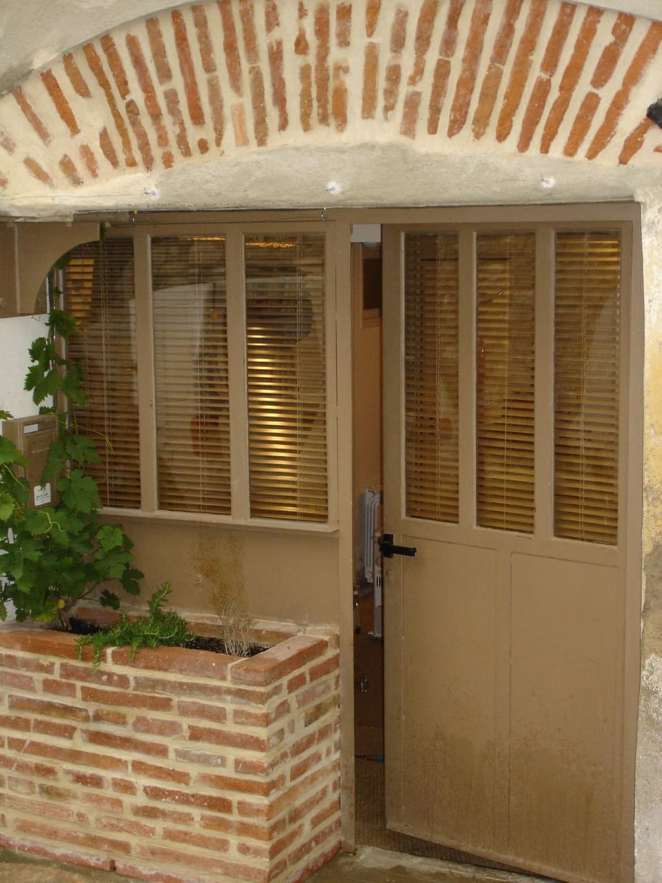 Facade/entrance