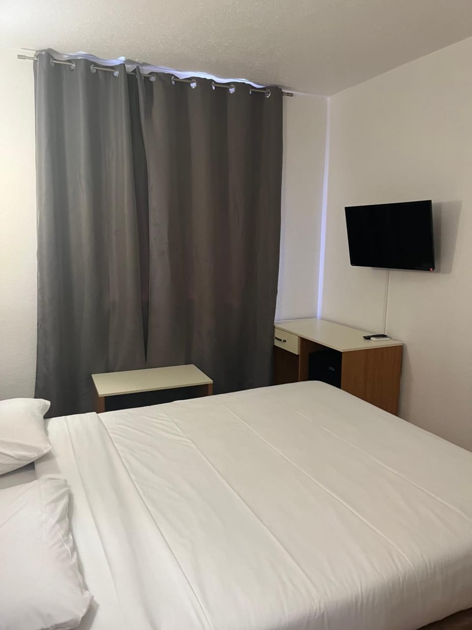 Bed, TV and multimedia