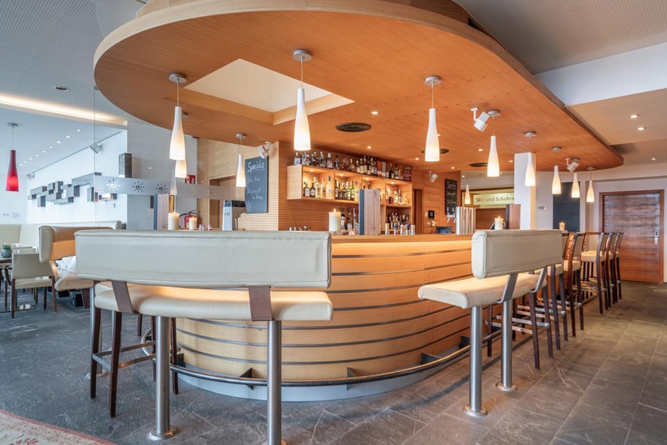 Lounge or bar