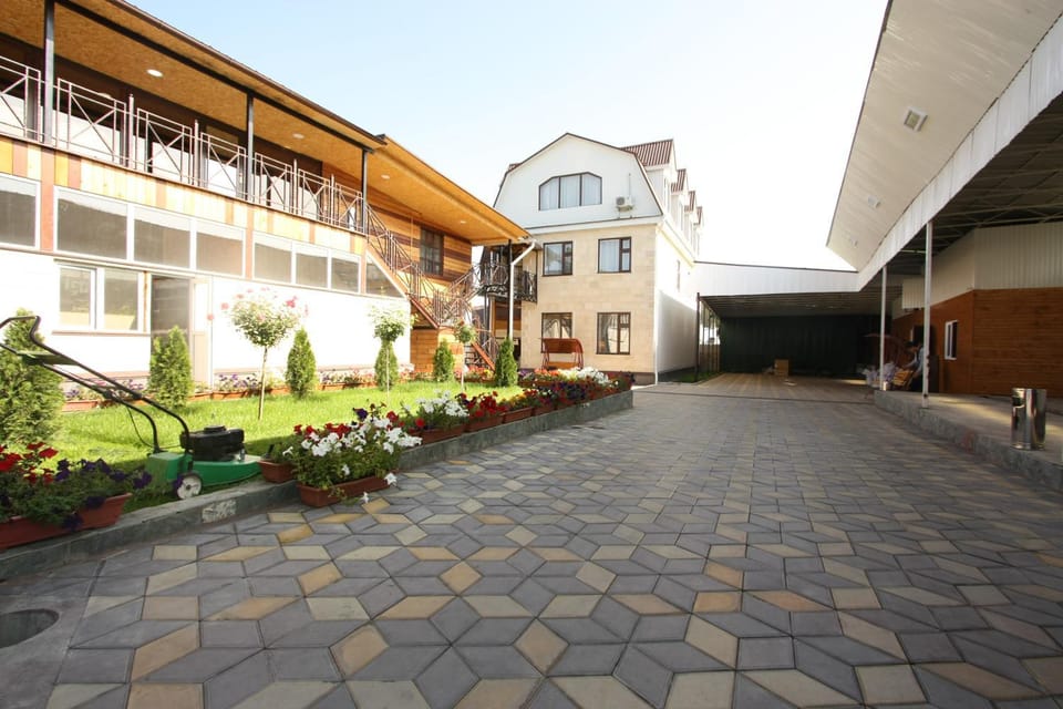 Property building, Garden view