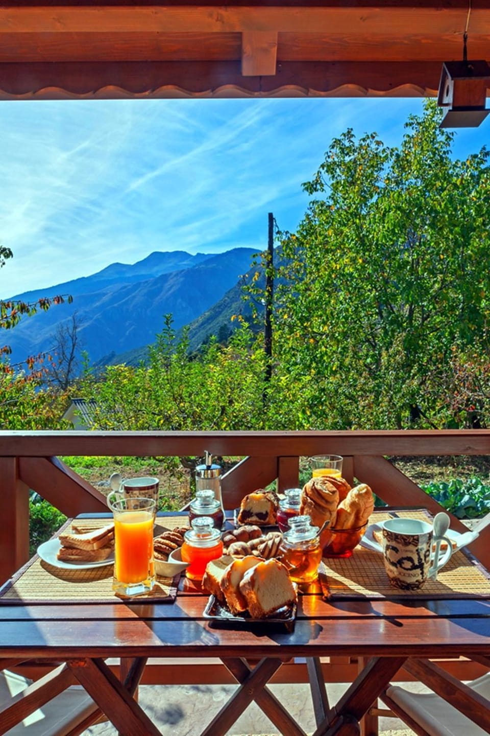 Mountain view, Breakfast
