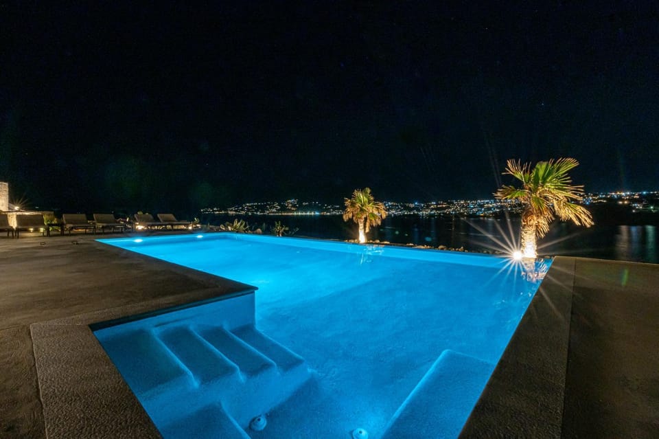 Night, Sea view, Swimming pool