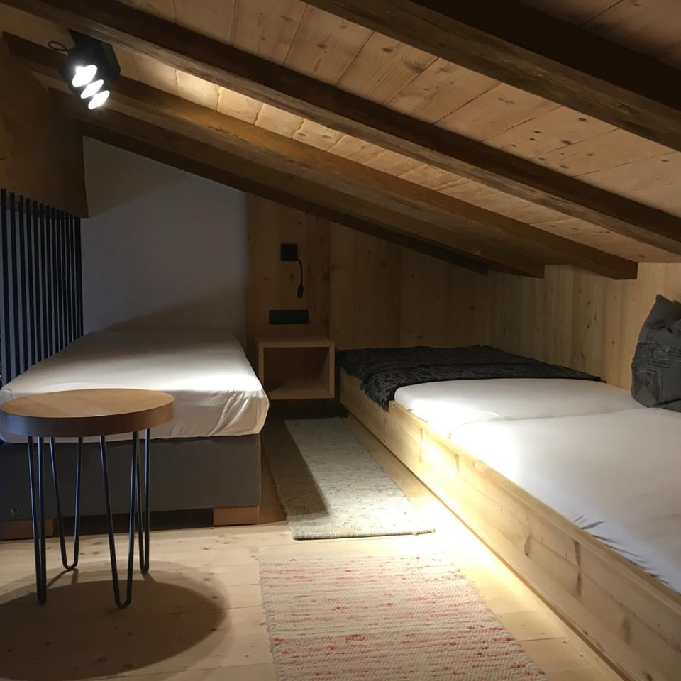bunk bed
