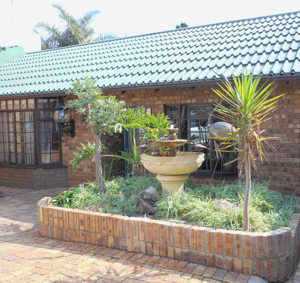 Property building, Natural landscape, Internal: Not applicable to any particular room