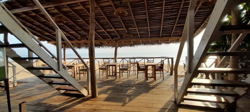 Amaranthe Beach Cabanas Bed and Breakfast in Southern Province