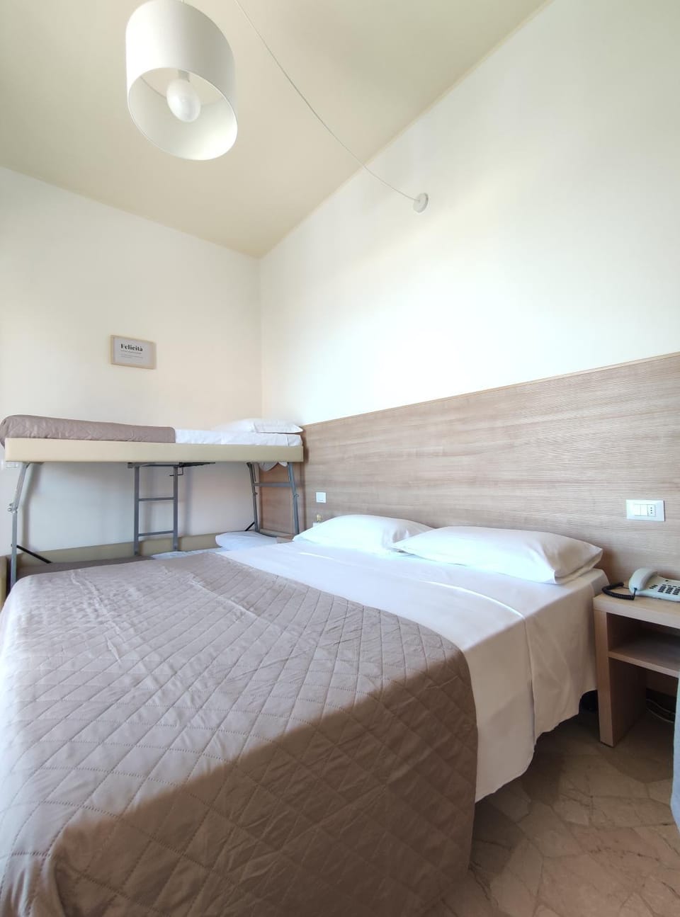 Bed, Photo of the whole room, Bedroom, bunk bed