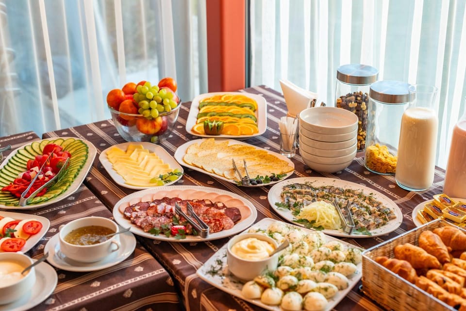 Breakfast, Buffet breakfast