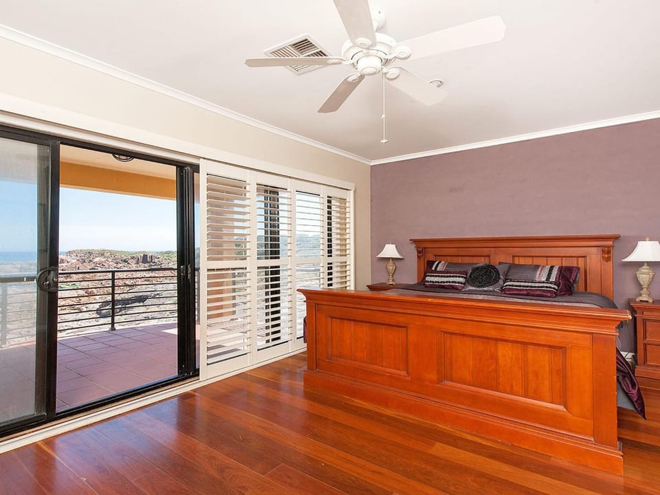 Bedroom, Sea view