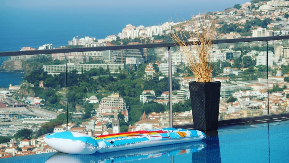 On site, City view, Pool view, Sea view
