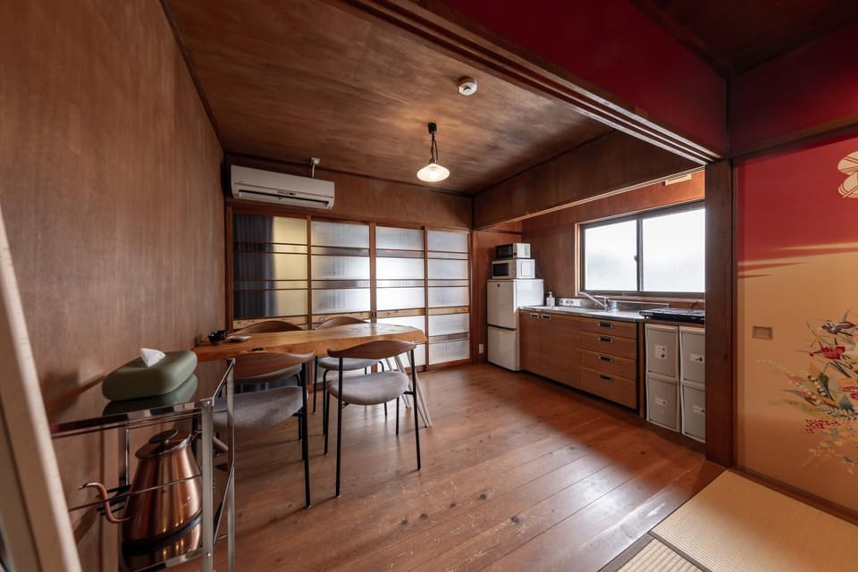 Kitchen or kitchenette, Living room, Photo of the whole room, kitchen