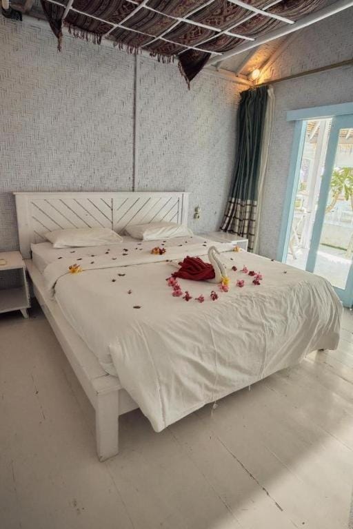 Dream CoWork Hotel Campground/ 
RV Resort in Pujut