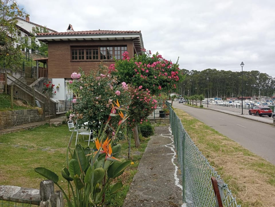 Casa Tirador House in Asturias