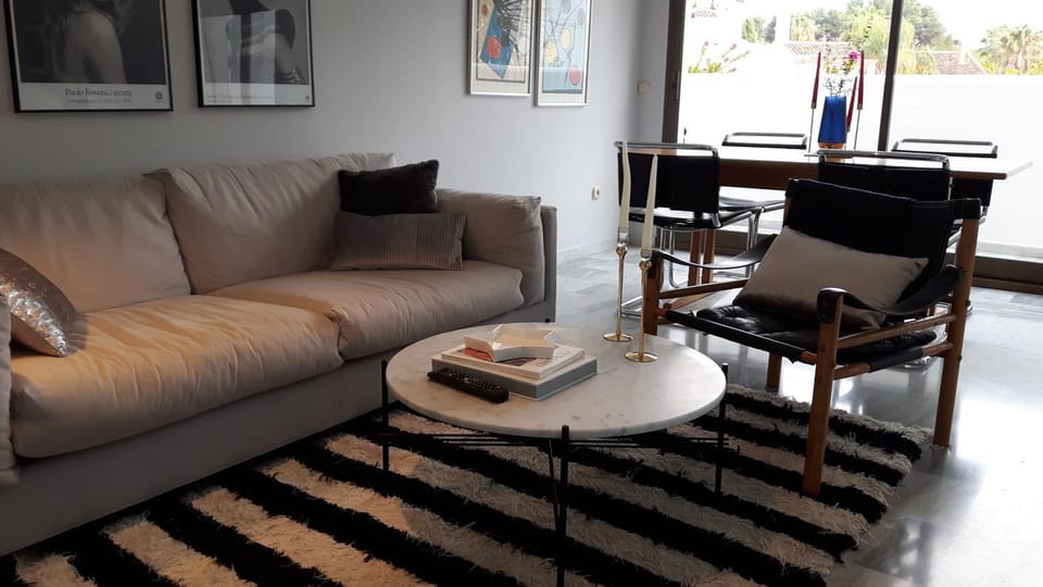 Lounge or bar