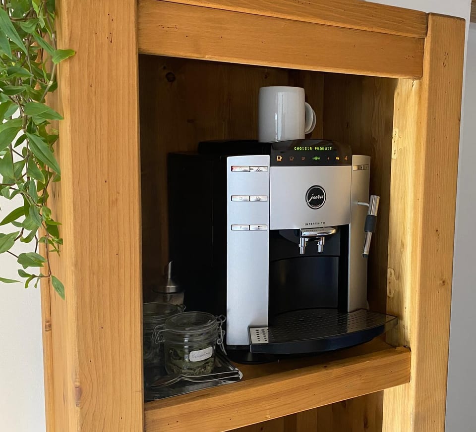 Coffee/tea facilities