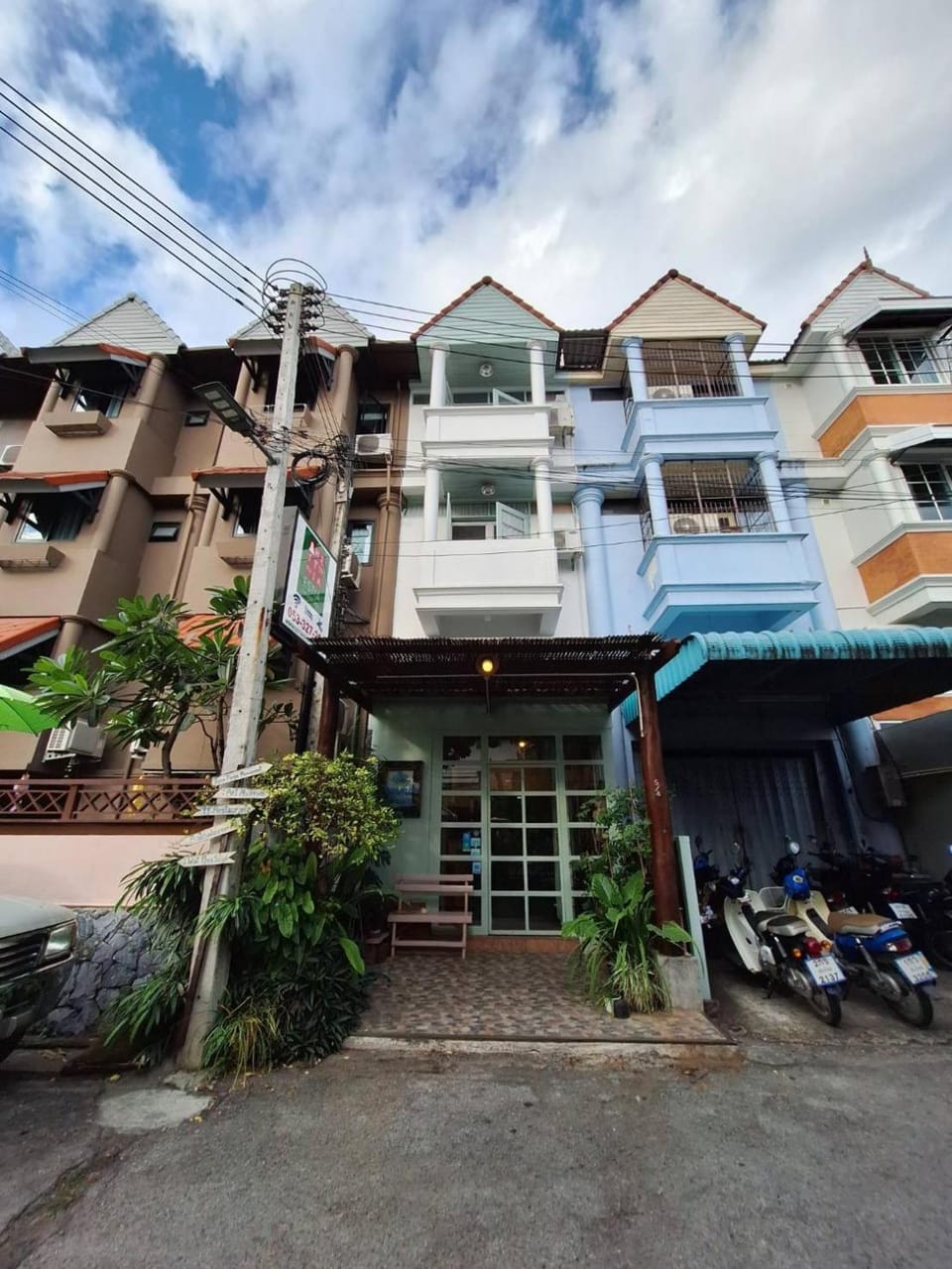 The Commonroom CNX Bed and Breakfast in Chiang Mai