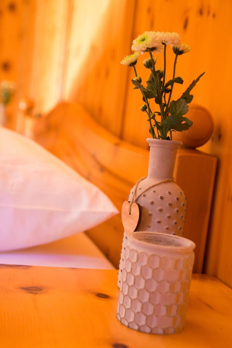 Bed, Other, Photo of the whole room, Decorative detail, Bedroom