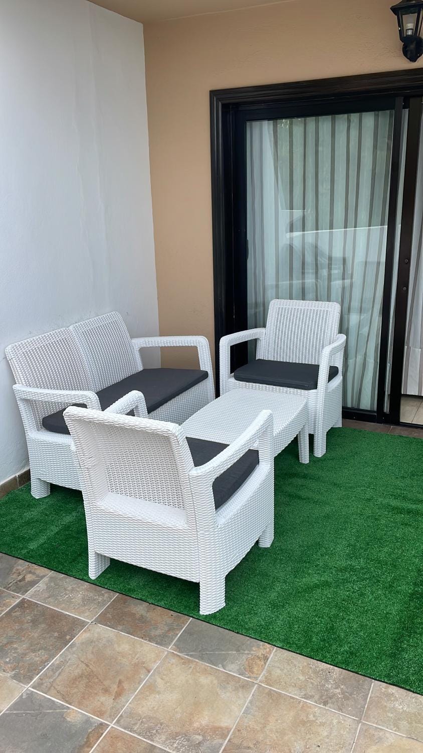 Patio, sunbed