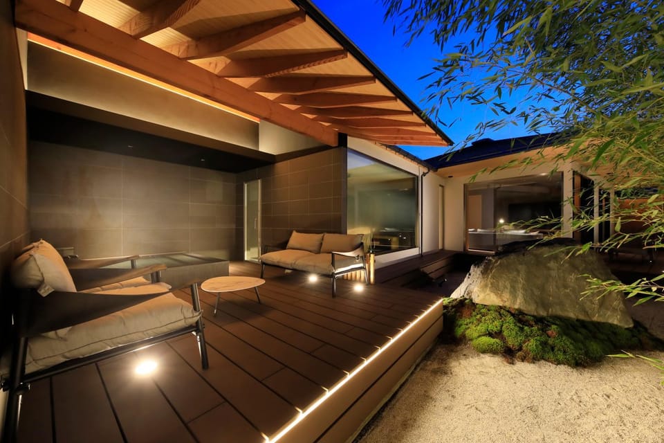 Night, Garden, Open Air Bath