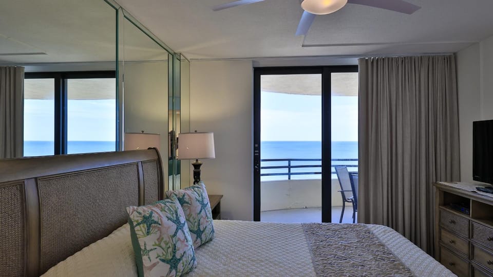 Bedroom, Sea view