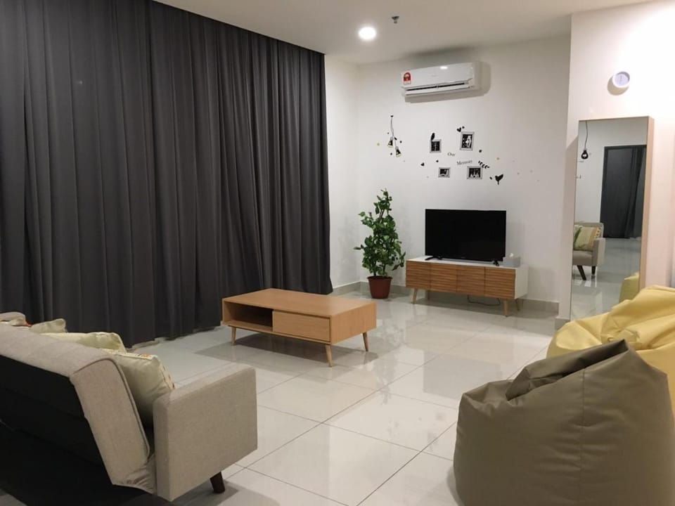 Living room, Decorative detail, Family