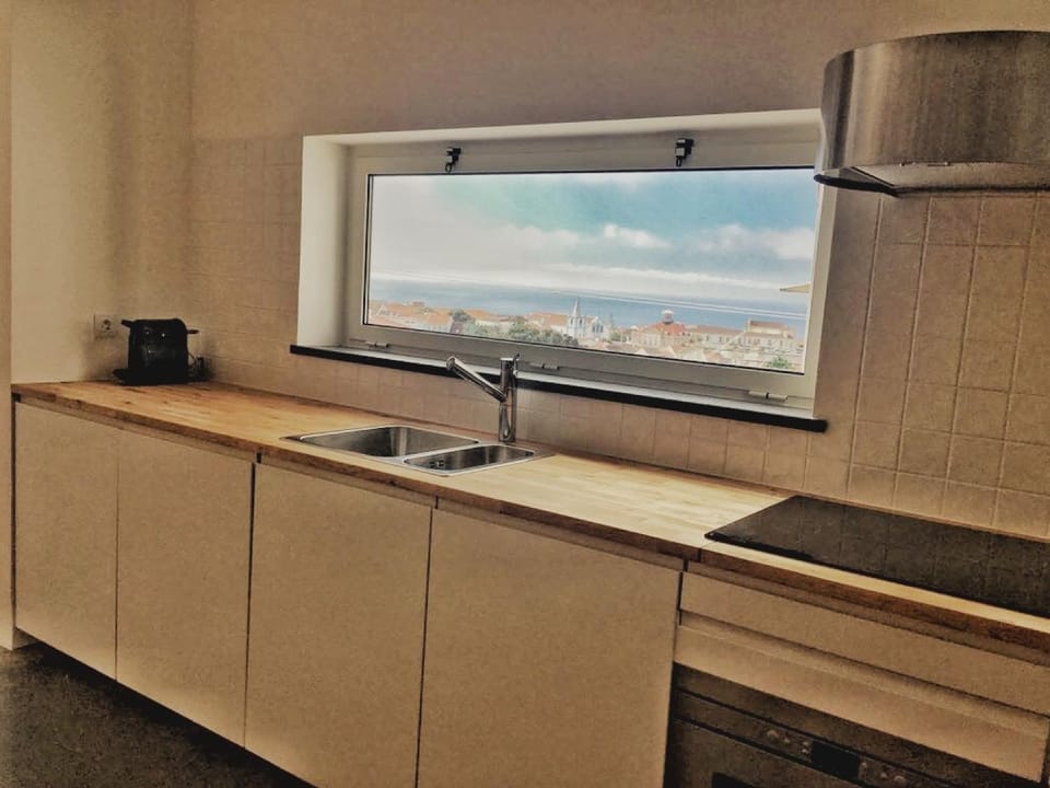 Kitchen or kitchenette, City view, Sea view