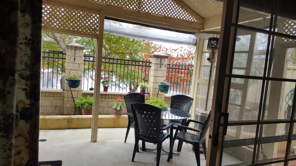 Patio, Seating area