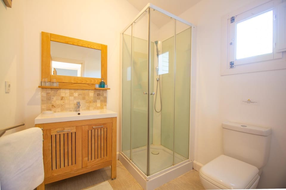 Casita Lulu -Walk to Beach Casita with Garden House in El Palmar de Vejer