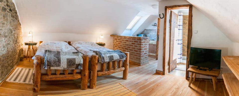 Osada Havranů Bed and Breakfast in South Moravian Region