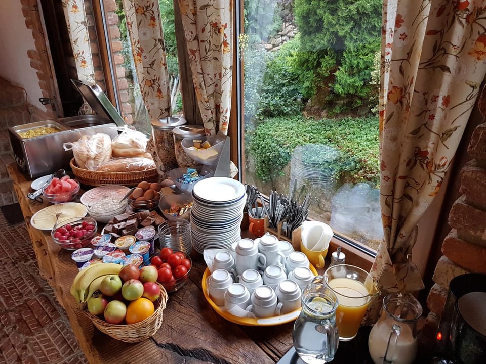 Other, Buffet breakfast