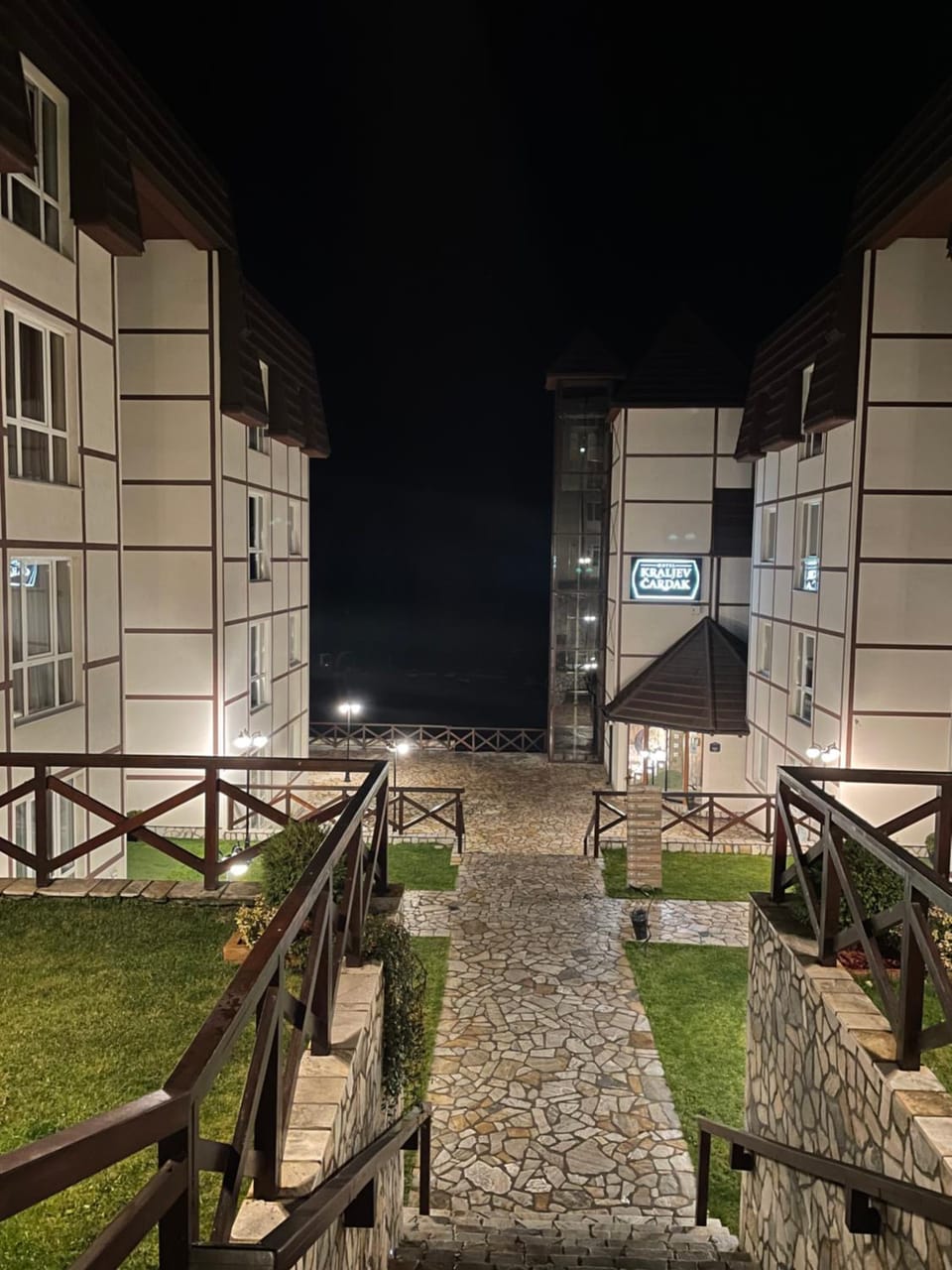Apartman 33 Kraljevi Čardaci Apartment in Serbia