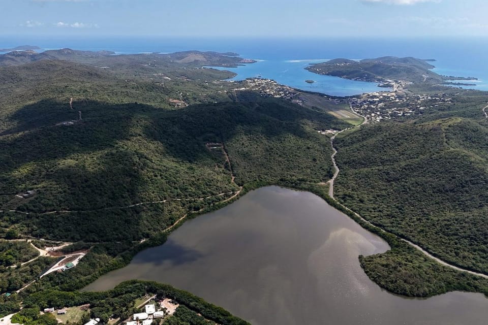 Nearby landmark, Bird's eye view