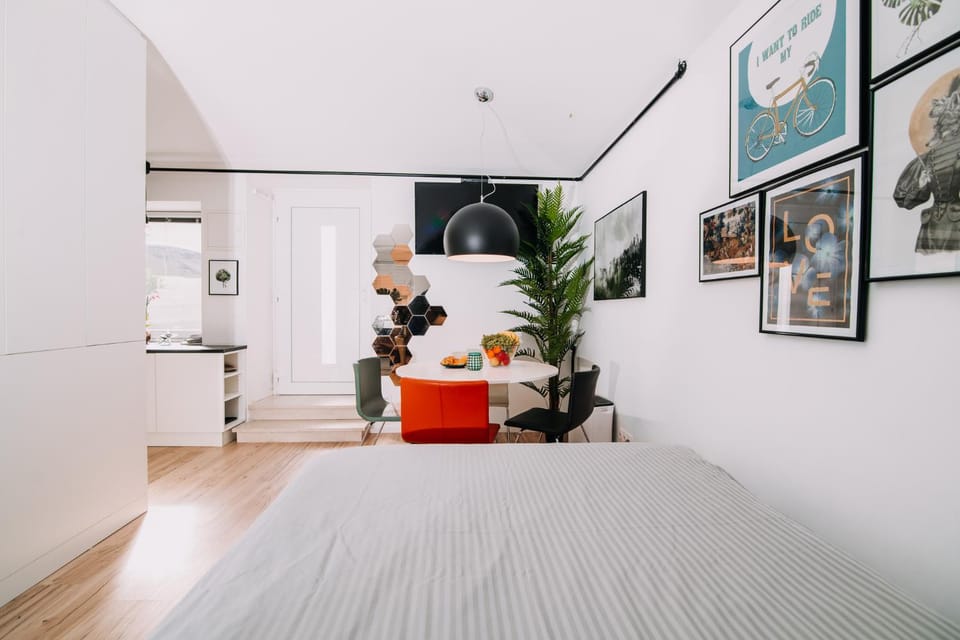 Dining area, Bedroom