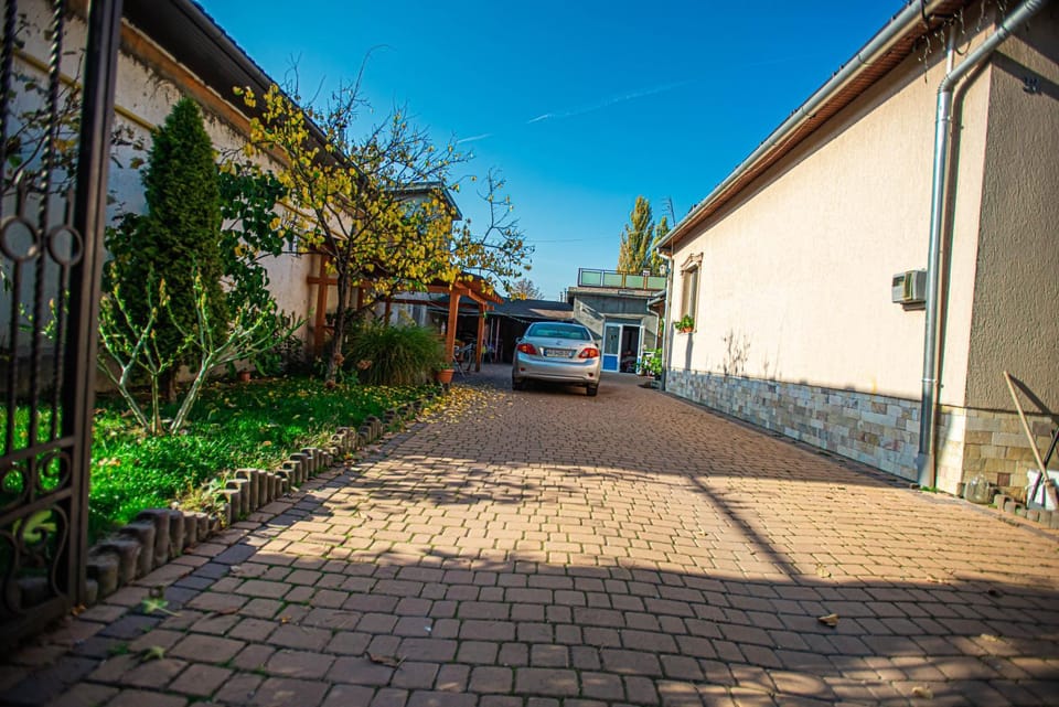 Facade/entrance, Garden