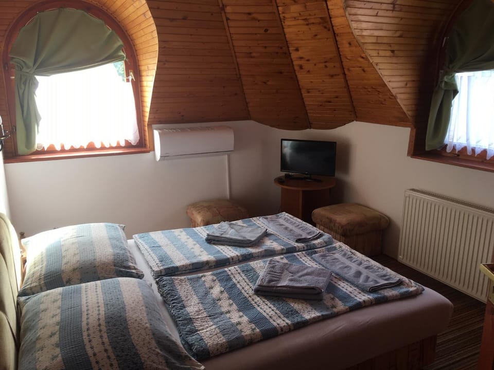 Káptalan vendégház Bed and Breakfast in Hungary