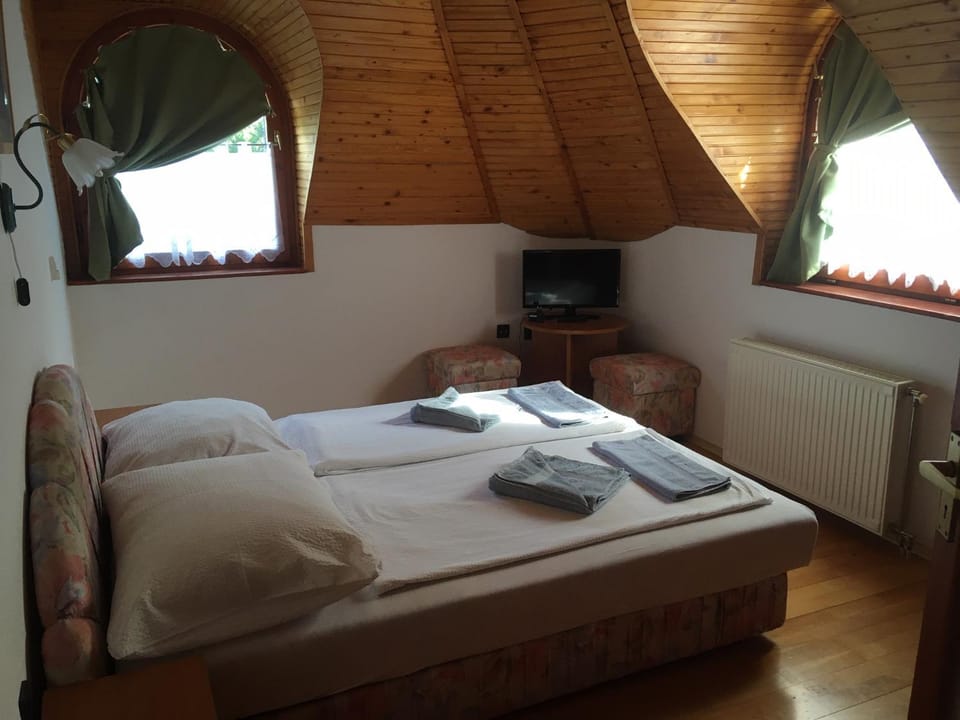 Káptalan vendégház Bed and Breakfast in Hungary