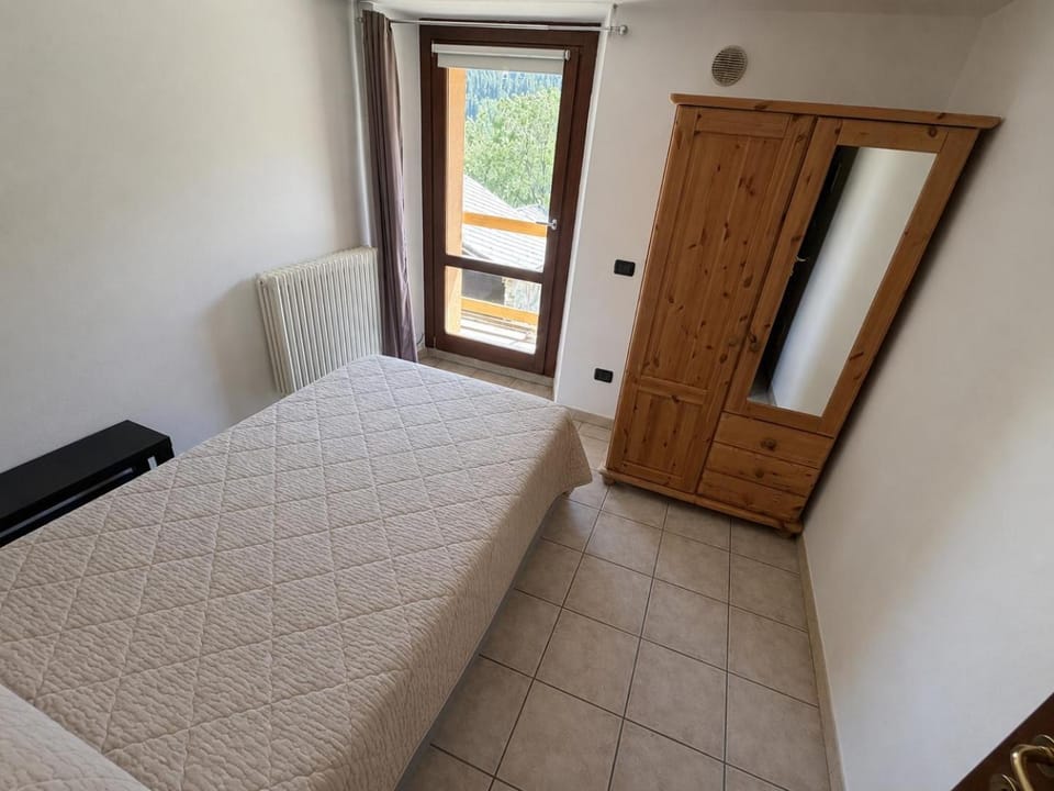 Maison Jaune 26 Bed and Breakfast in Aosta Valley, Italy